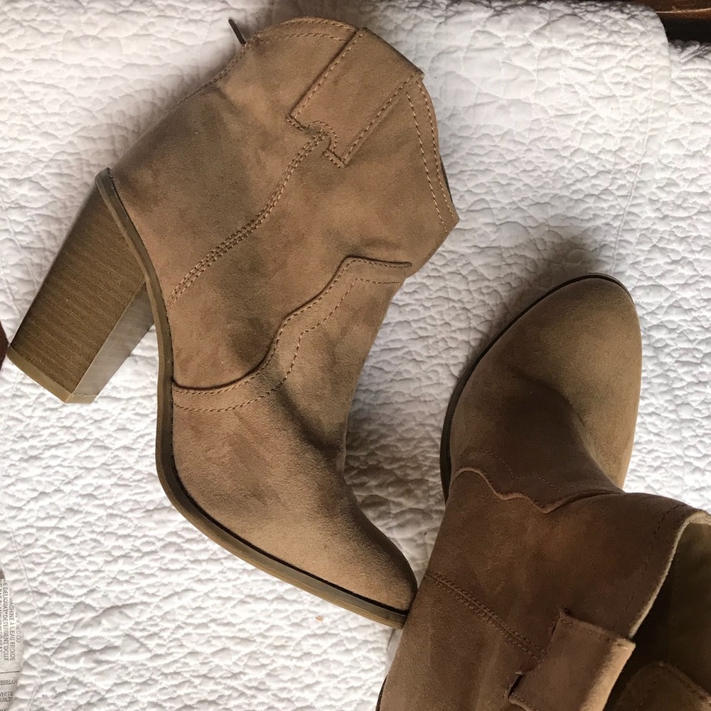 Light Brown booties